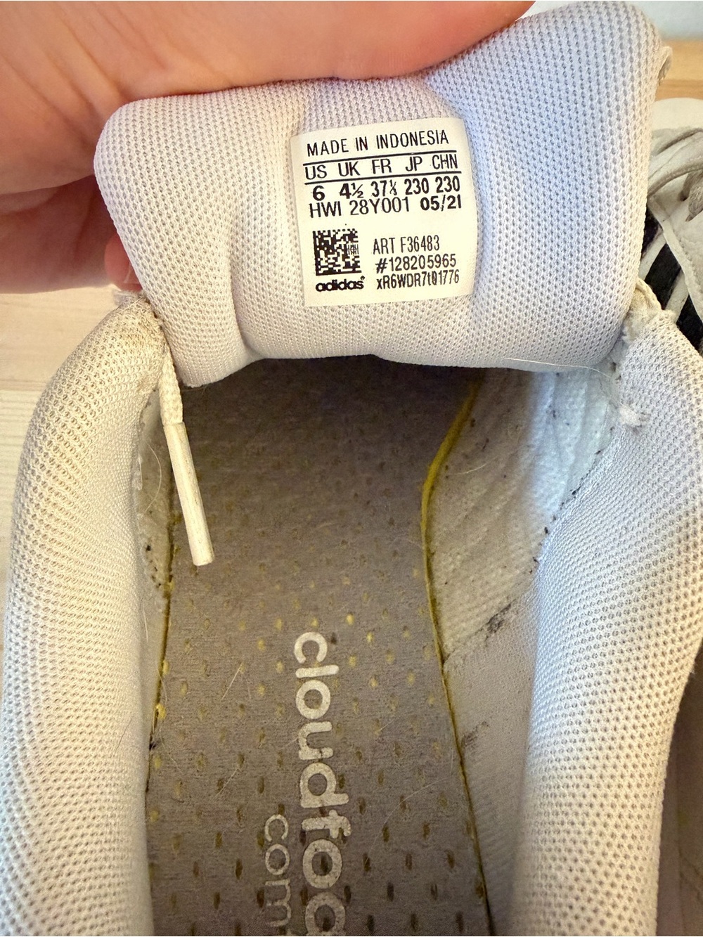 Adidas - Picture 3 of 4